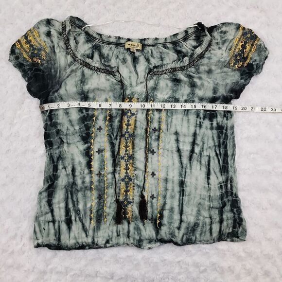 One World size small tie dye peasant top with decorative embroidery accents - Picture 2 of 7